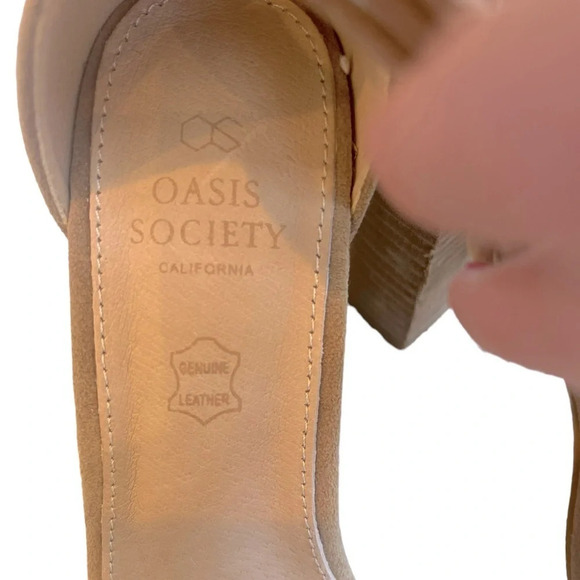 Size 8.5 Oasis Society leather suede heels with zipper back and block heel - Picture 5 of 8